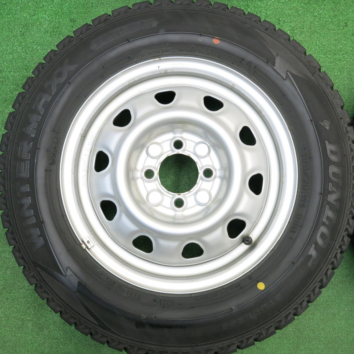 バリ溝！22年！キレイ！8.5分★スタッドレス 185/70R14 ダンロップ ウインターマックス WM02 TOPY スチール ホイール 14インチ PCD100/4H★5112012HAス