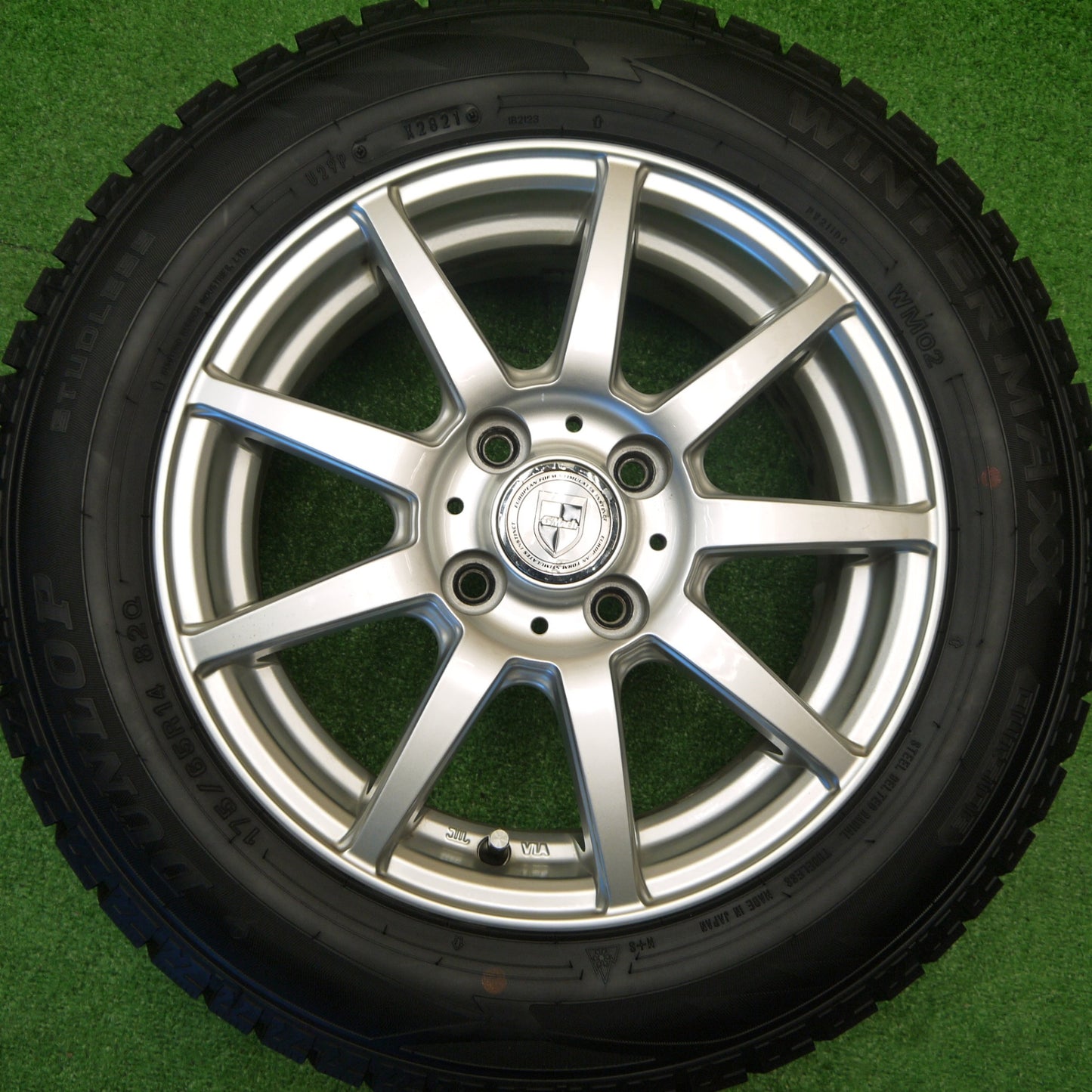 バリ溝！21年！キレイ！9.5分★スタッドレス 175/65R14 ダンロップ ウインターマックス WM02 GMach 14インチ PCD100/4H★5101704Hス