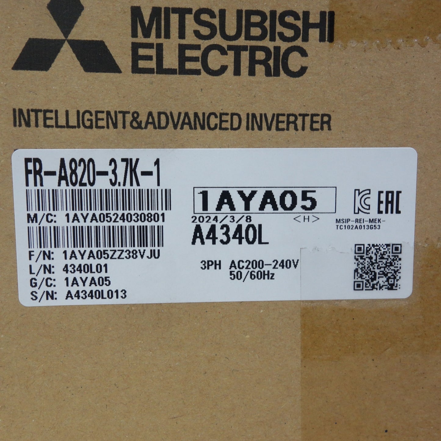 [送料無料] 未使用☆三菱電機 インバータ FR-A820-3.7K-1 2024年製 A800シリーズ 三相 200V 3.7kW☆