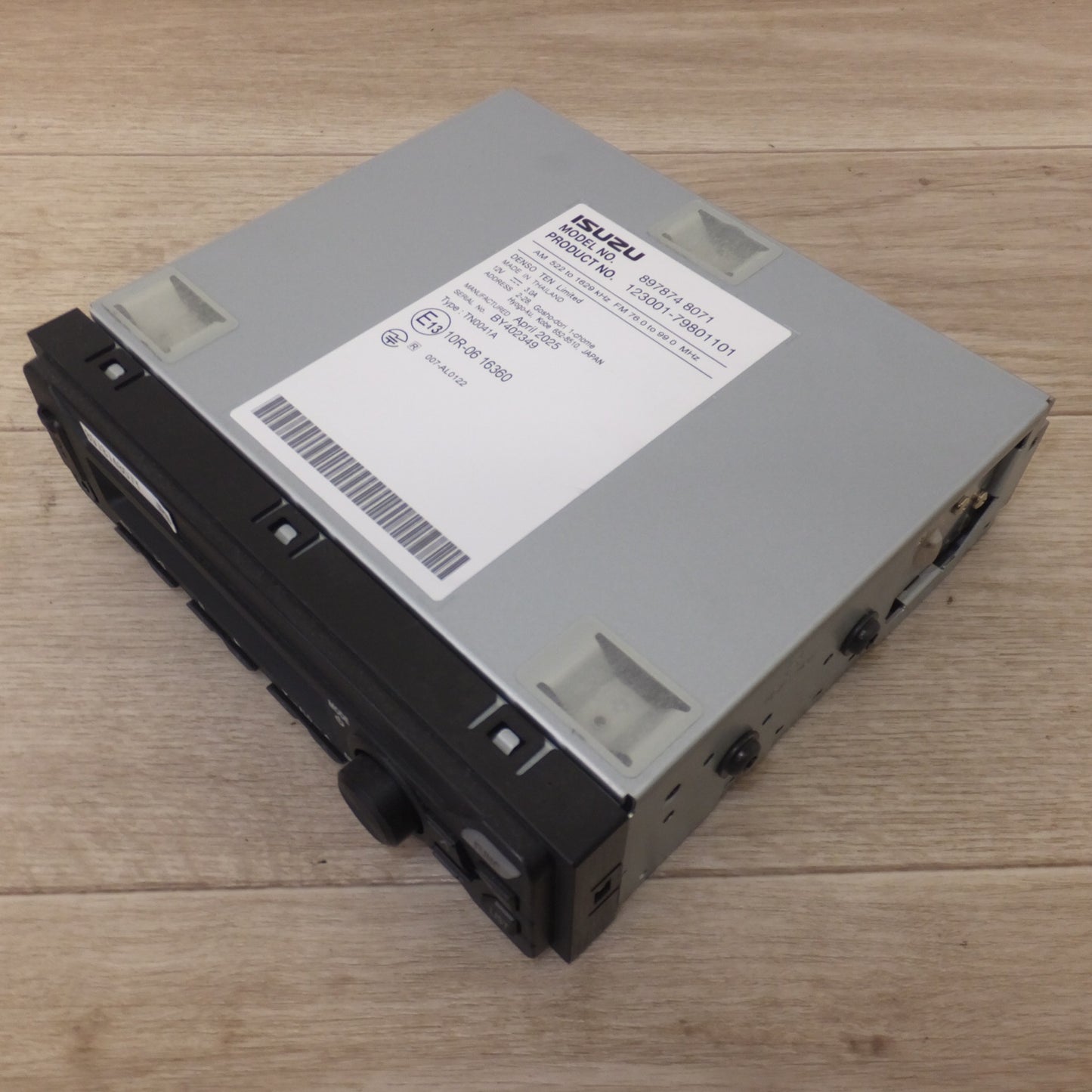 [送料無料] 新車外し★デンソーテン製 いすゞ ISUZU 純正 カーオーディオ 897874 8071★