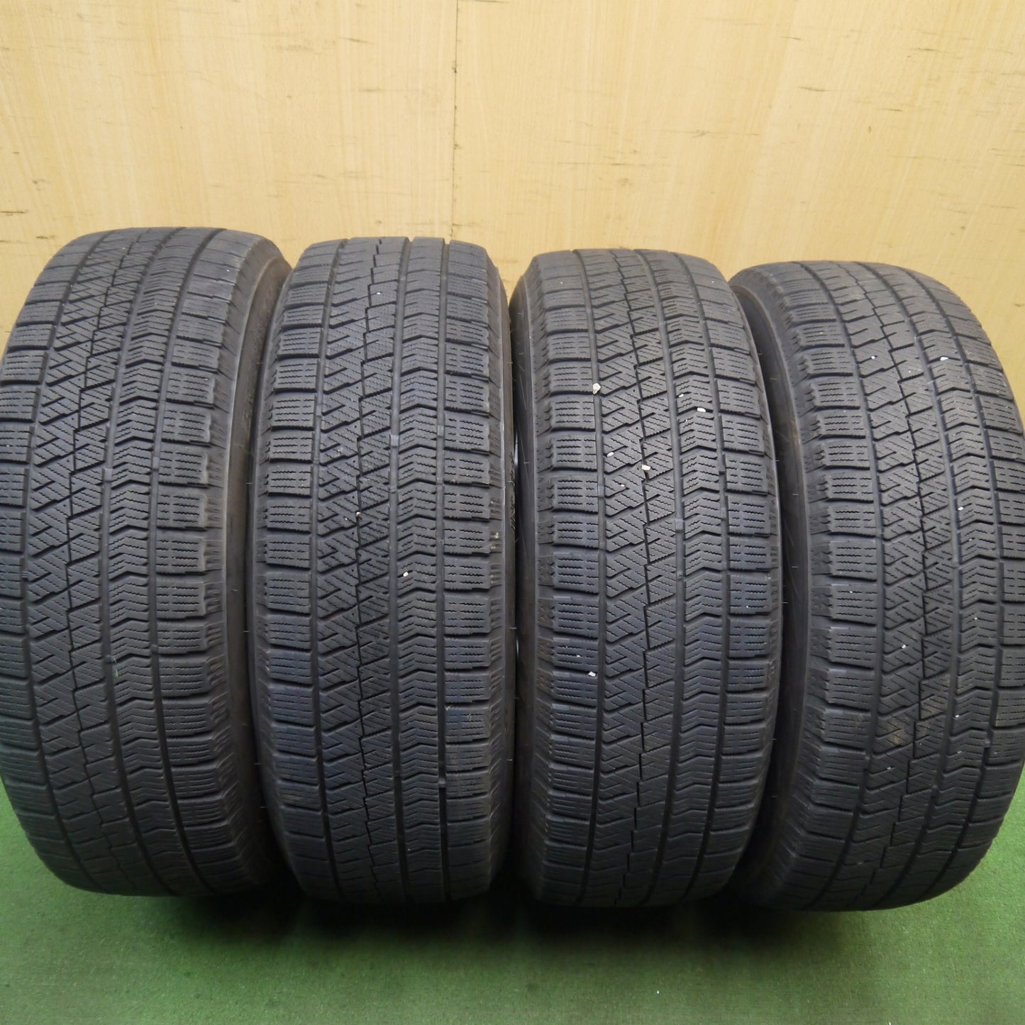 キレイ！21年★プリウス 等 195/65R15 スタッドレス ブリヂストン ブリザック VRX2 AZANE JL アザーネ 15インチ PCD100/5H★5072206Hス