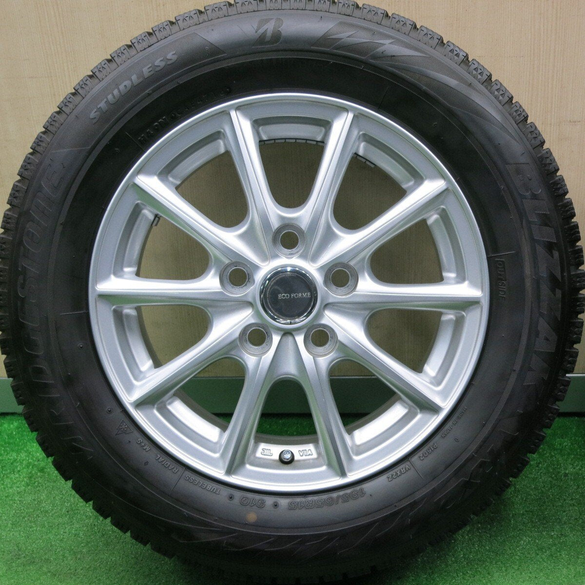 バリ溝！キレイ！8.5分★スタッドレス 195/65R15 ブリヂストン ブリザック VRX2 ECO FORME エコフォルム 15インチ PCD114.3/5H★4113002NJス