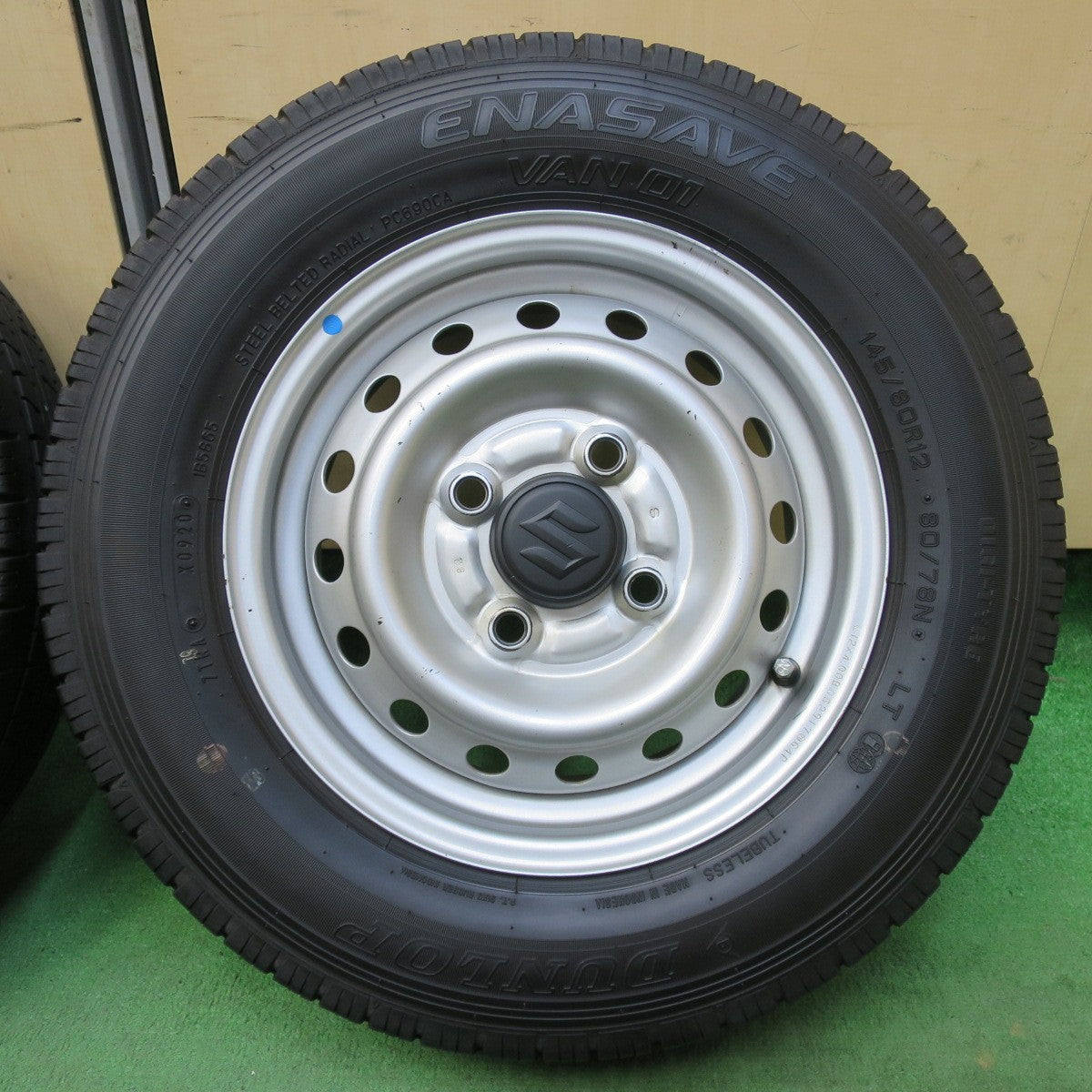 キレイ★スズキ キャリイ エブリイ アルト 等 純正 スチール 145/80R12 80/78N ダンロップ エナセーブ VAN01 12インチ PCD100/4H★5100204イノ