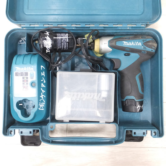 [送料無料] バッテリー2個！付属品付き◆マキタ 充電式 インパクト ドライバ 10.8V TD090D 充電器 ケース ビット ビス 付き 電動 工具◆