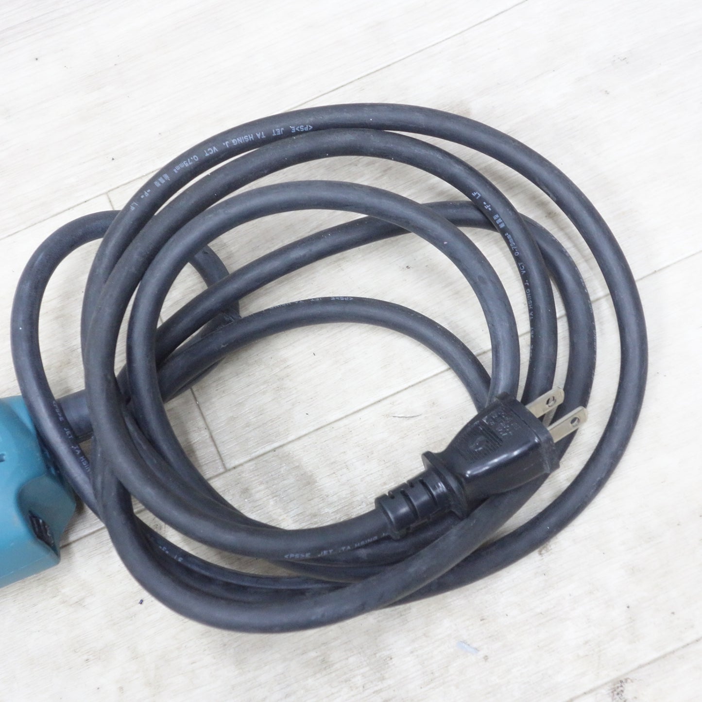 [送料無料] 付属品付き◆マキタ マルチツール TM3010CT 電動 工具 切削 切断 研磨 100V makita◆