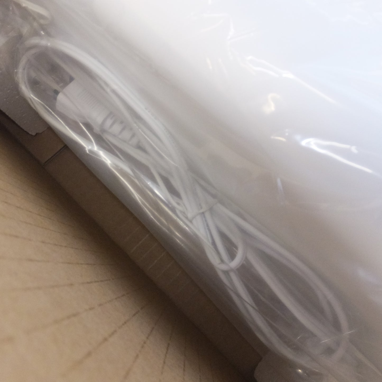 [送料無料] 未使用★アイリスオーヤマ IRIS OHYAMA 花粉空気清浄機 KFN-700★