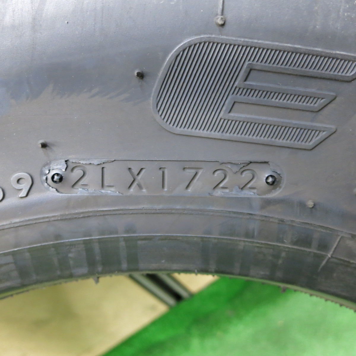 [送料無料] ほぼ未使用！22年★トラック タイヤ 225/80R17.5 123/122L ブリヂストン エコピア M801 Ⅱ ミックス オールシーズン 17.5インチ★5021002ナスタ
