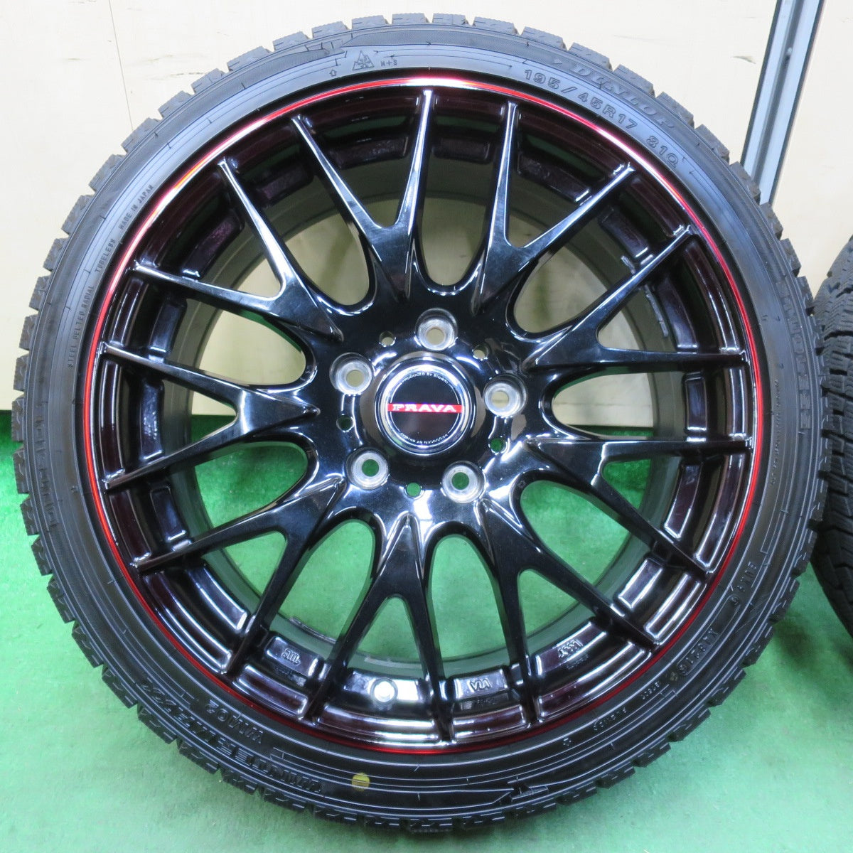 [送料無料] バリ溝！21年！キレイ！9.5分★スタッドレス 195/45R17 ダンロップ ウインターマックス WM02 Leyseen PRAVA 9M レイシーン プラバ PCD114.3/5H★4111105イス