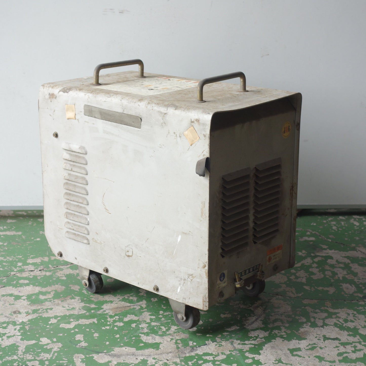 [送料無料] ◆DAIDEN 交流 アーク 溶接機 BS-250M-3 K-3M9 200V 自動電撃防止装置内蔵型 ダイヘン 大阪電気 現状品◆