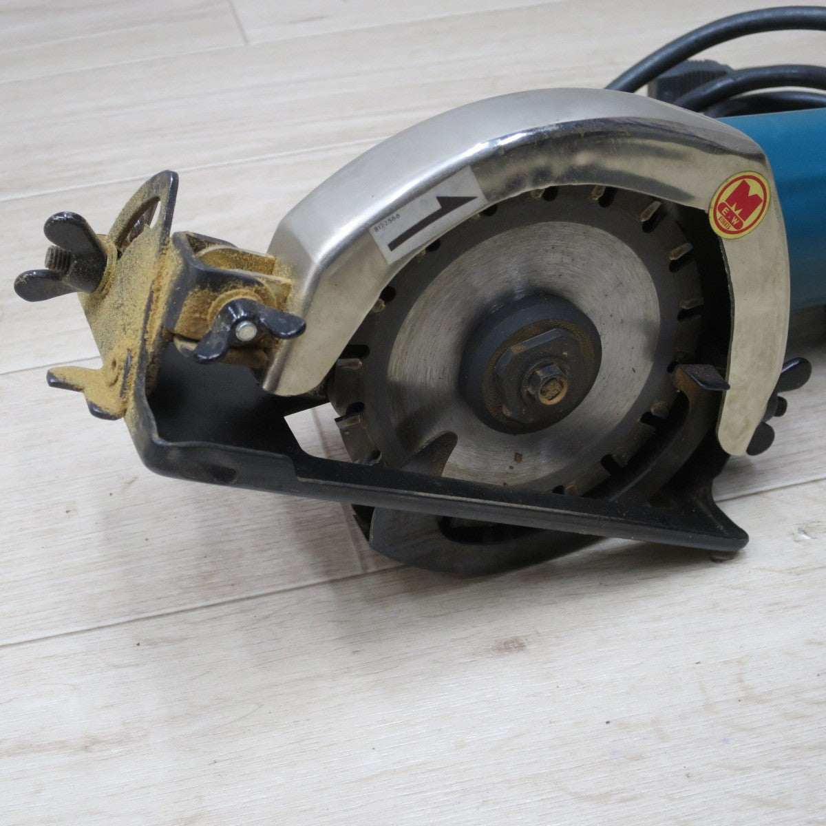 [送料無料] ◆マキタ 110mm 板金 マルノコ 4204 電動 工具 切断 機 丸鋸 丸ノコ 丸のこ Makita◆