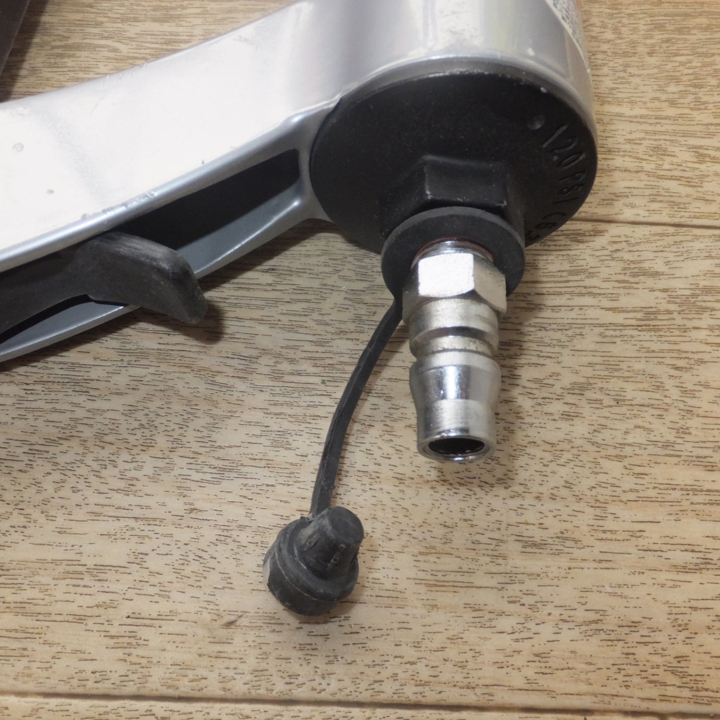 [送料無料] ★藤原産業 SK11 エアー釘打機 SAN-35F 常圧　釘直径 1.3×1.0mm 釘足長 10～35mm 使用空気圧力 0.5～0.8MPa★