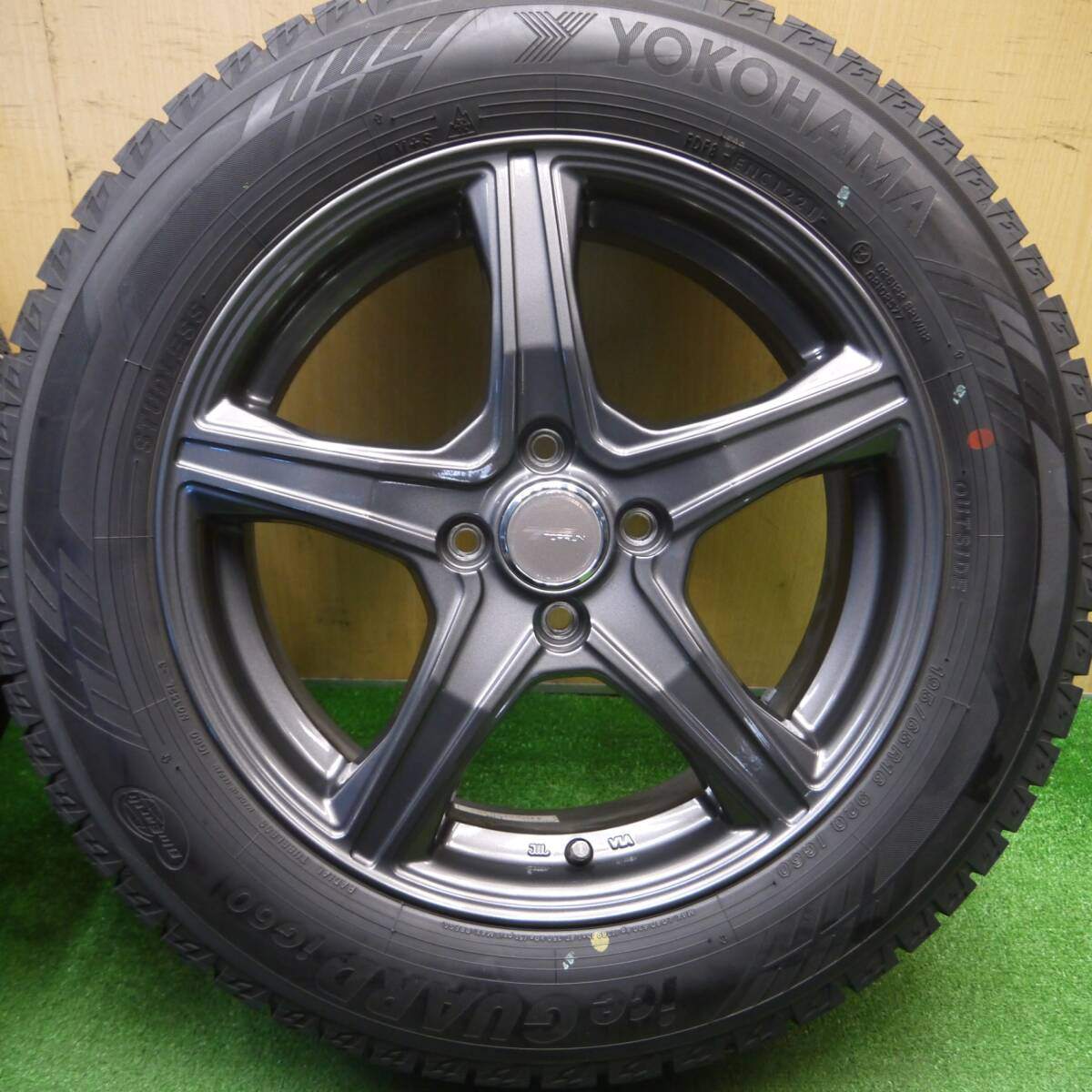 バリ溝！21年！キレイ！9.5分★スタッドレス 195/65R16 ヨコハマ アイスガード iG60 TOPRUN トップラン 16インチ PCD100/4H★5011709Hス