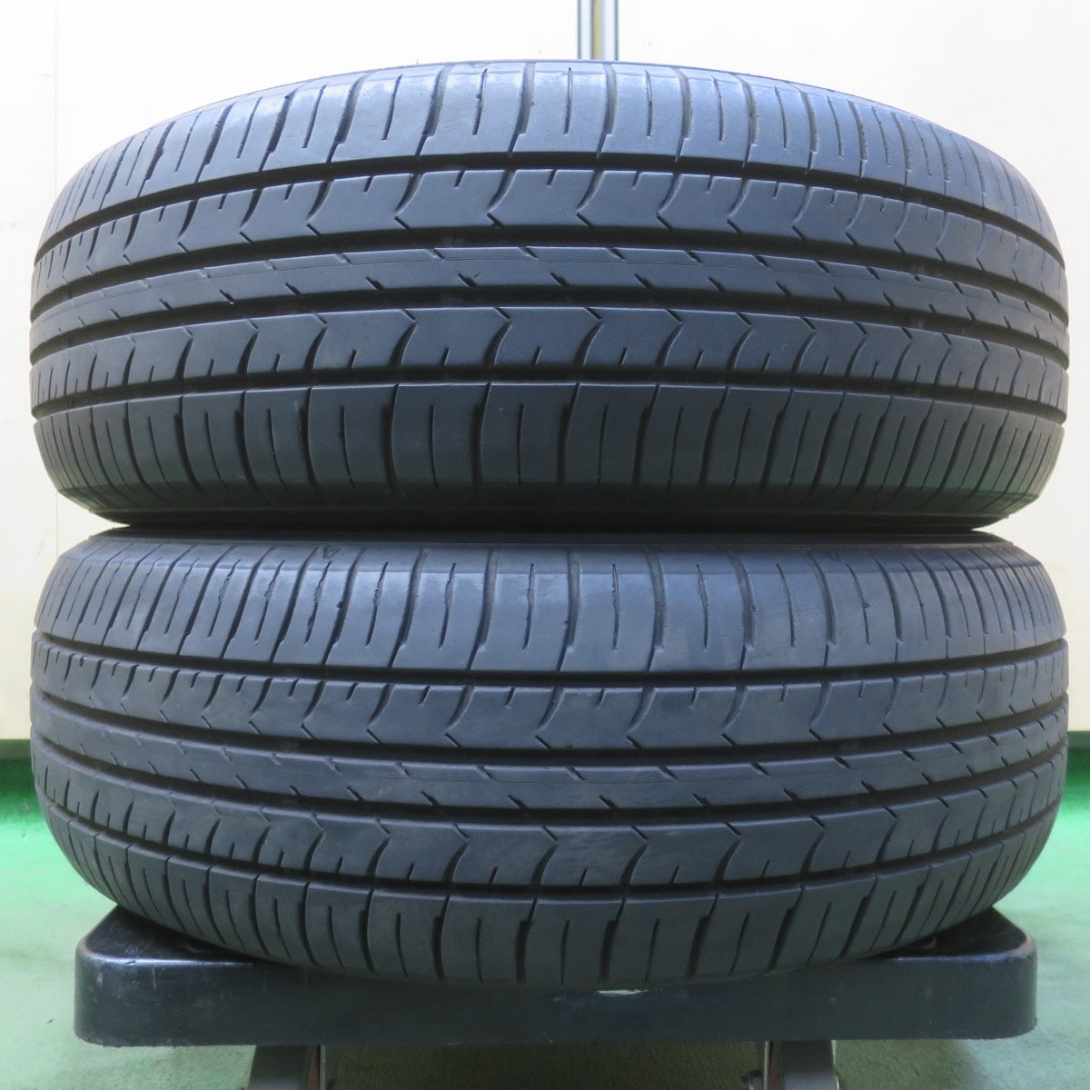 2本価格！22年◎195/65R15 グッドイヤー EfficientGrip ECO hybrid EG01 タイヤ 15インチ ノア ヴォクシー ステップワゴン 等◎6092513イノタ