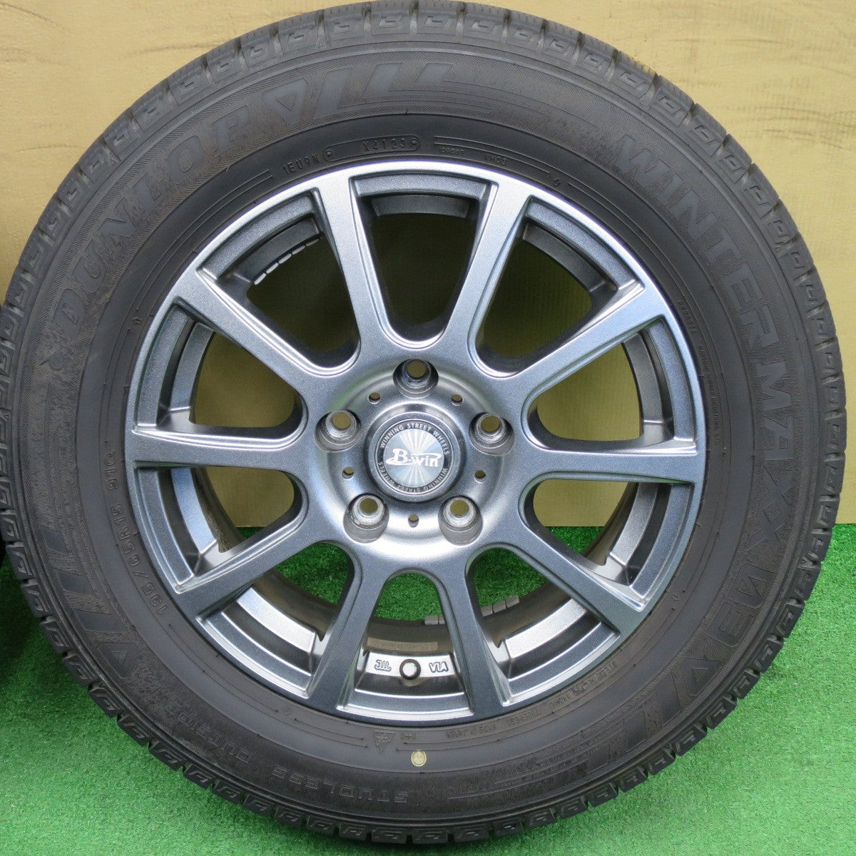 バリ溝！23年！キレイ！9.5分★スタッドレス 195/65R15 ダンロップ ウインターマックス 03 B-win 社外 アルミ 15インチ PCD114.3/5H★6040901NKス