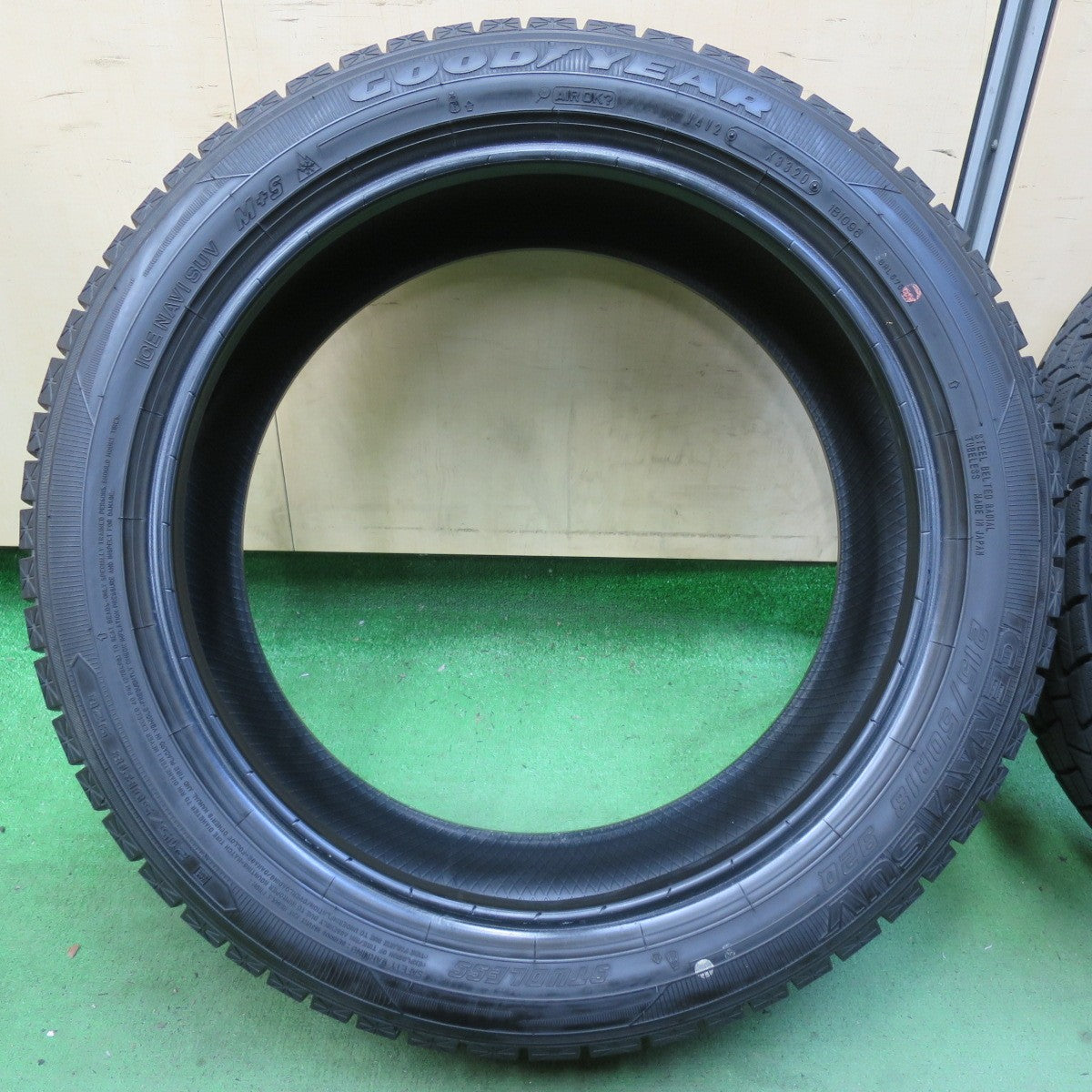 バリ溝！9.5分★スタッドレス 215/50R18 グッドイヤー アイスナビ SUV タイヤ 18インチ ヤリスクロス CX-3 等★5070305イスタ