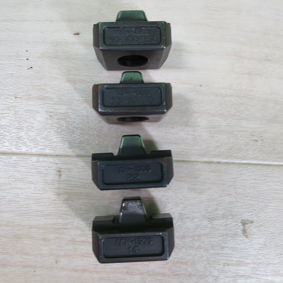 [送料無料] アタッチメント付き☆LOBSTER ロブスター 手動油 圧式 圧着 工具 AKH-150S エビ ロブテックス AKH150S☆