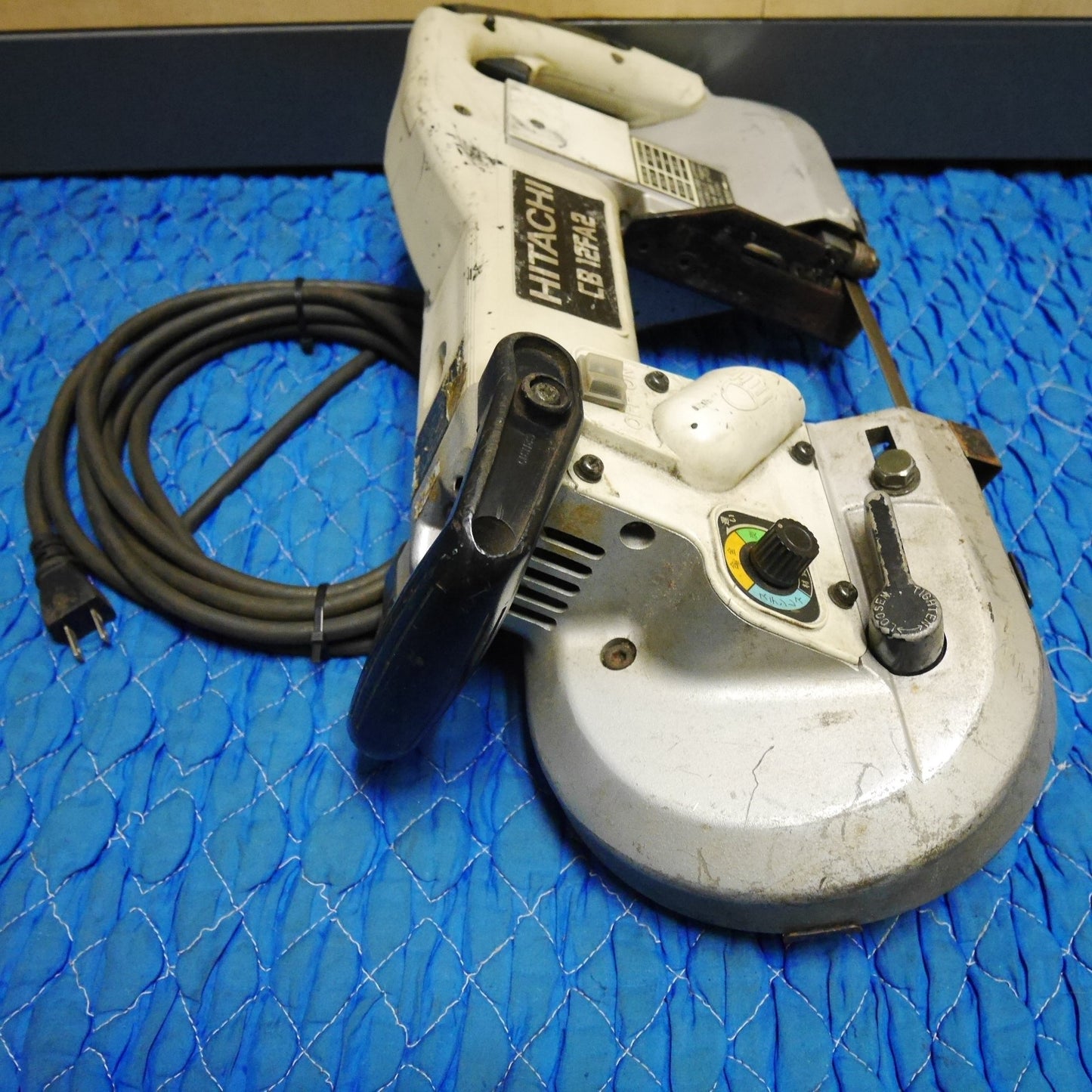 [送料無料] ☆日立 120mm ロータリ バンドソー CB12FA2 電動 工具 切断機 HITACHI 100V☆