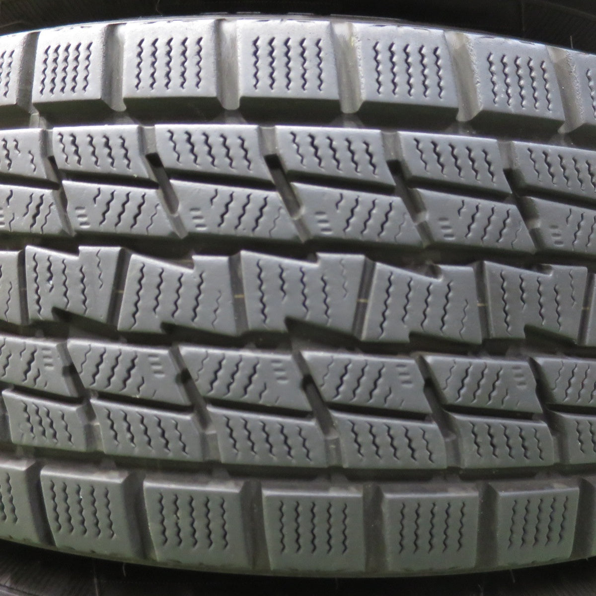 センサー付！バリ溝！キレイ！9.5分★レクサス NX バージョンL 純正 225/60R18 スタッドレス グッドイヤー アイスナビ SUV 18インチ PCD114.3/5H★5102305イス