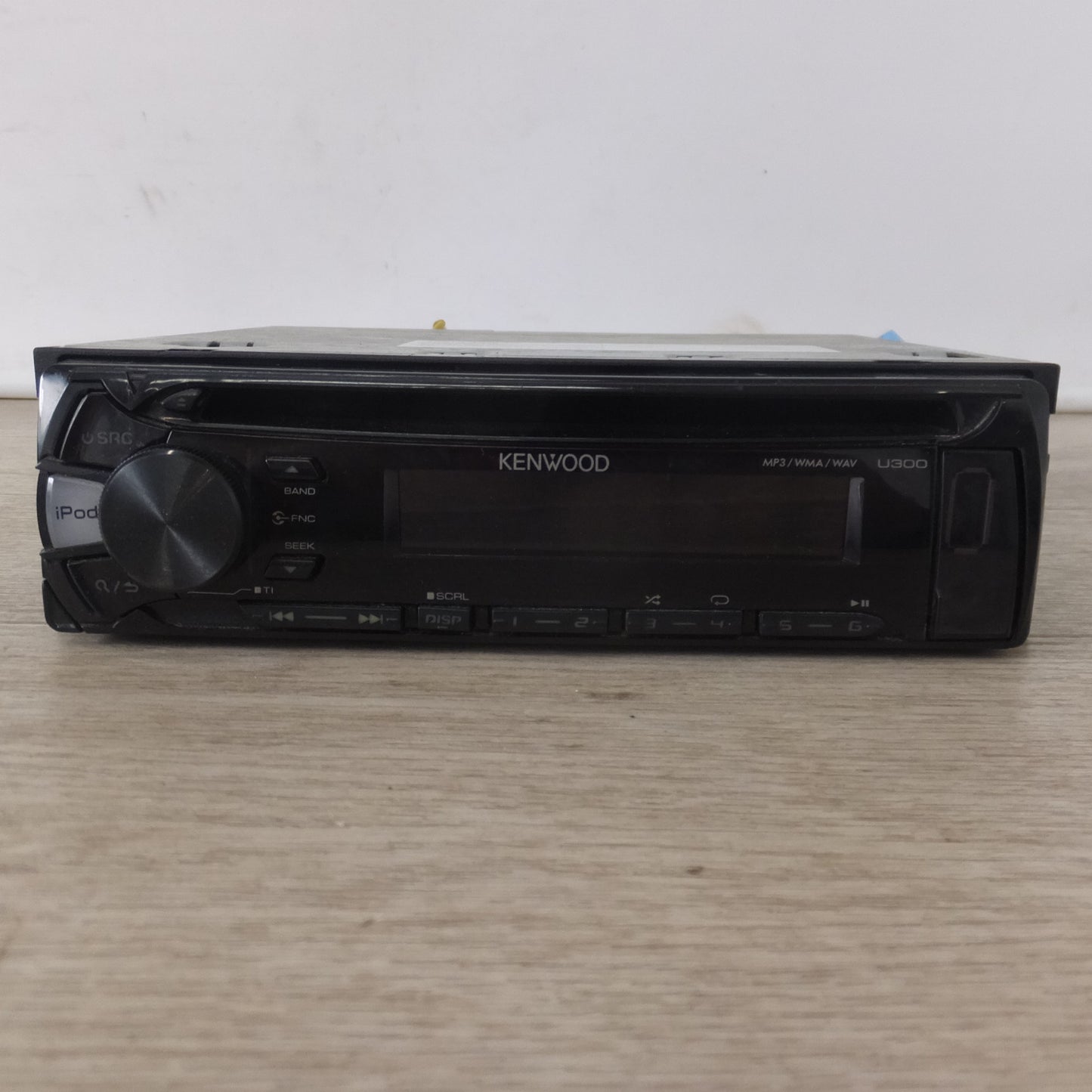[送料無料] ジャンク★ケンウッド KENWOOD カーオーディオ 1DINコンポ CDレシーバー U300[44]★