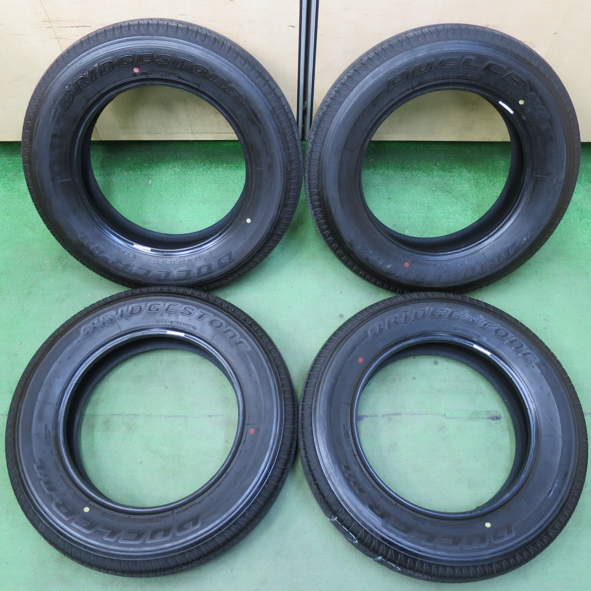 バリ溝！24年！9.5分★ジムニー 等 175/80R16 ブリヂストン デューラー H/L 852 DUELER タイヤ 16インチ★5052602イノタ