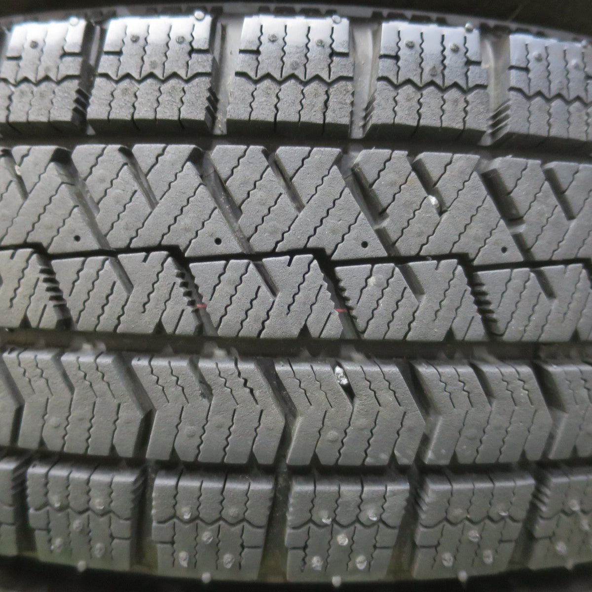 バリ溝！25年！キレイ！9.5分★スタッドレス 155/65R14 ブリヂストン ブリザック VRX2 ESTROSA EST-8S エステローザ 14インチ PCD100/4H★6053011イス