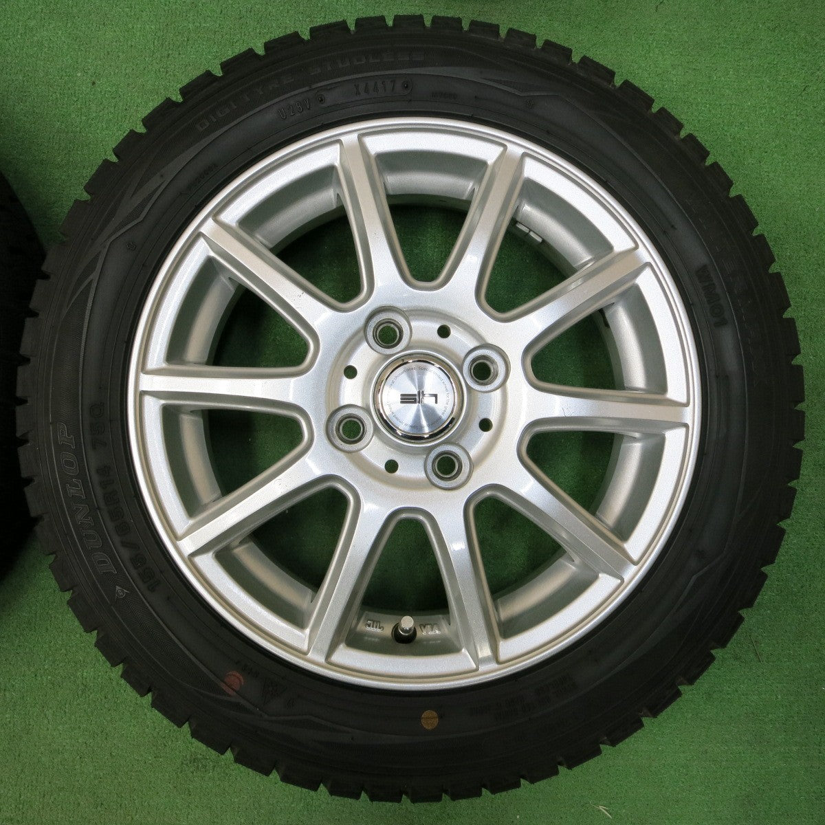 *送料無料* バリ溝！キレイ！ほぼ10分★スタッドレス 155/65R14 ダンロップ ウインターマックス WM01 slh 社外 アルミ 14インチ PCD100/4H★4052102イス