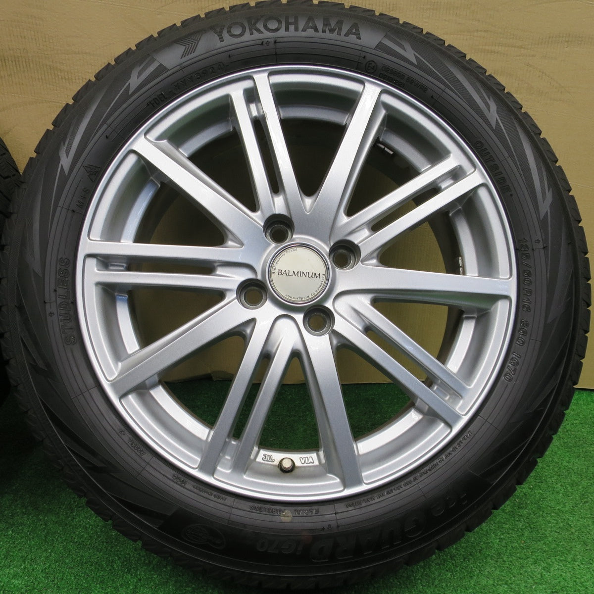 バリ溝！24年！ほぼ10分★スタッドレス 185/60R16 ヨコハマ アイスガード iG70 BALMINUM BR10 バルミナ 16インチ PCD100/4H★5121302NKス
