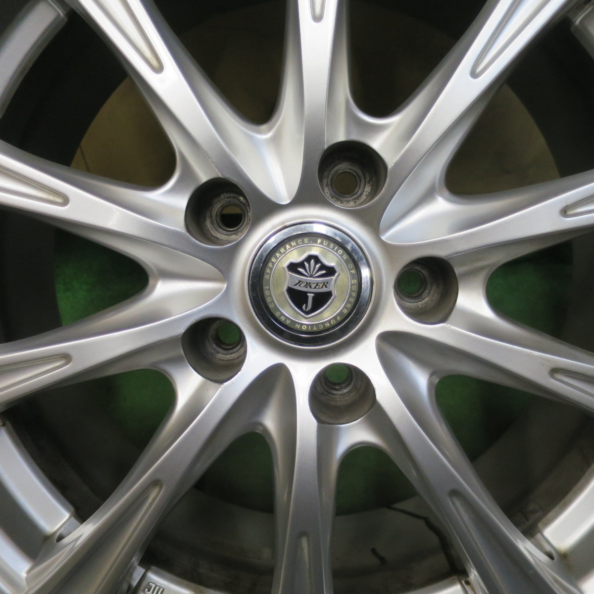 バリ溝！21年！キレイ！8.5分★スタッドレス 225/60R17 グッドイヤー アイスナビ7 JOKER ジョーカー 17インチ PCD114.3/5H★5111908TTス