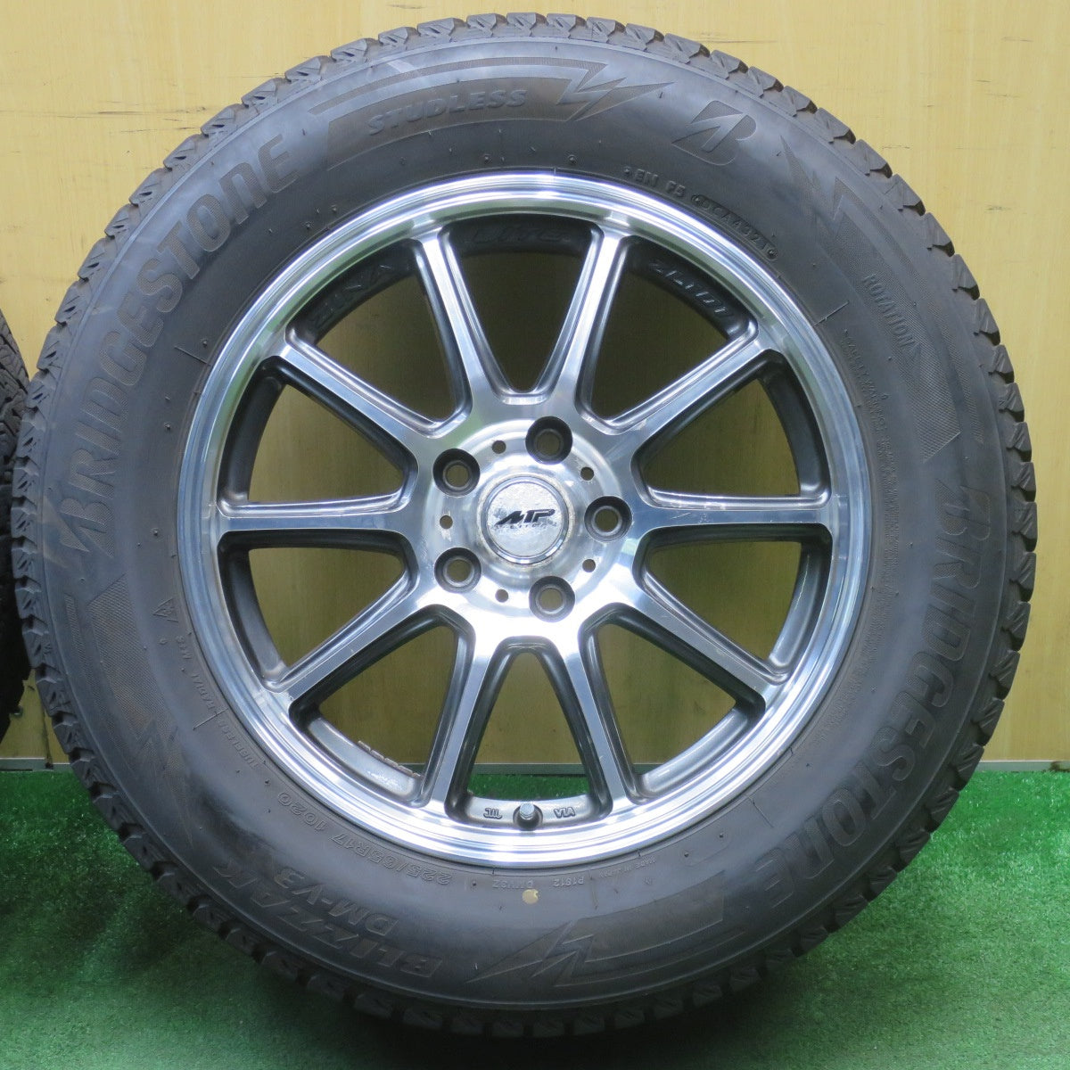バリ溝！9分★スタッドレス 225/65R17 ブリヂストン ブリザック DM-V3 ZINA MP LITE ZL101 ジーナ 17インチ PCD114.3/5H★6021701NJス