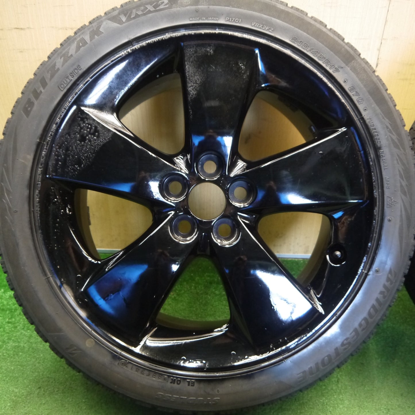 バリ溝！8.5分★トヨタ 30系 プリウス S ツーリング 純正 215/45R17 スタッドレス ブリヂストン ブリザック VRX2 17インチ PCD100/5H★6052502Hス