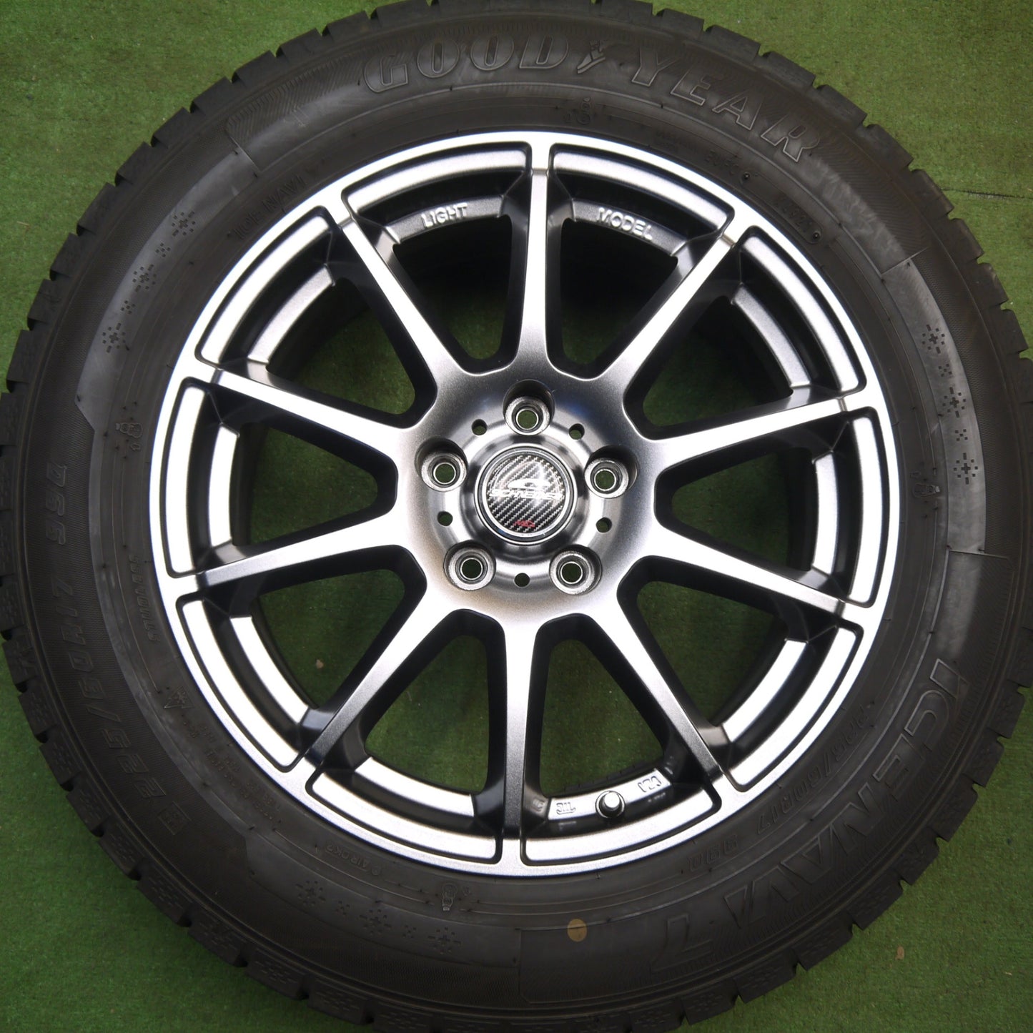 バリ溝！キレイ！9.5分★スタッドレス 225/60R17 グッドイヤー アイスナビ7 SCHNEIDER MiD シュナイダー 17インチ PCD114.3/5H★6032511Hス