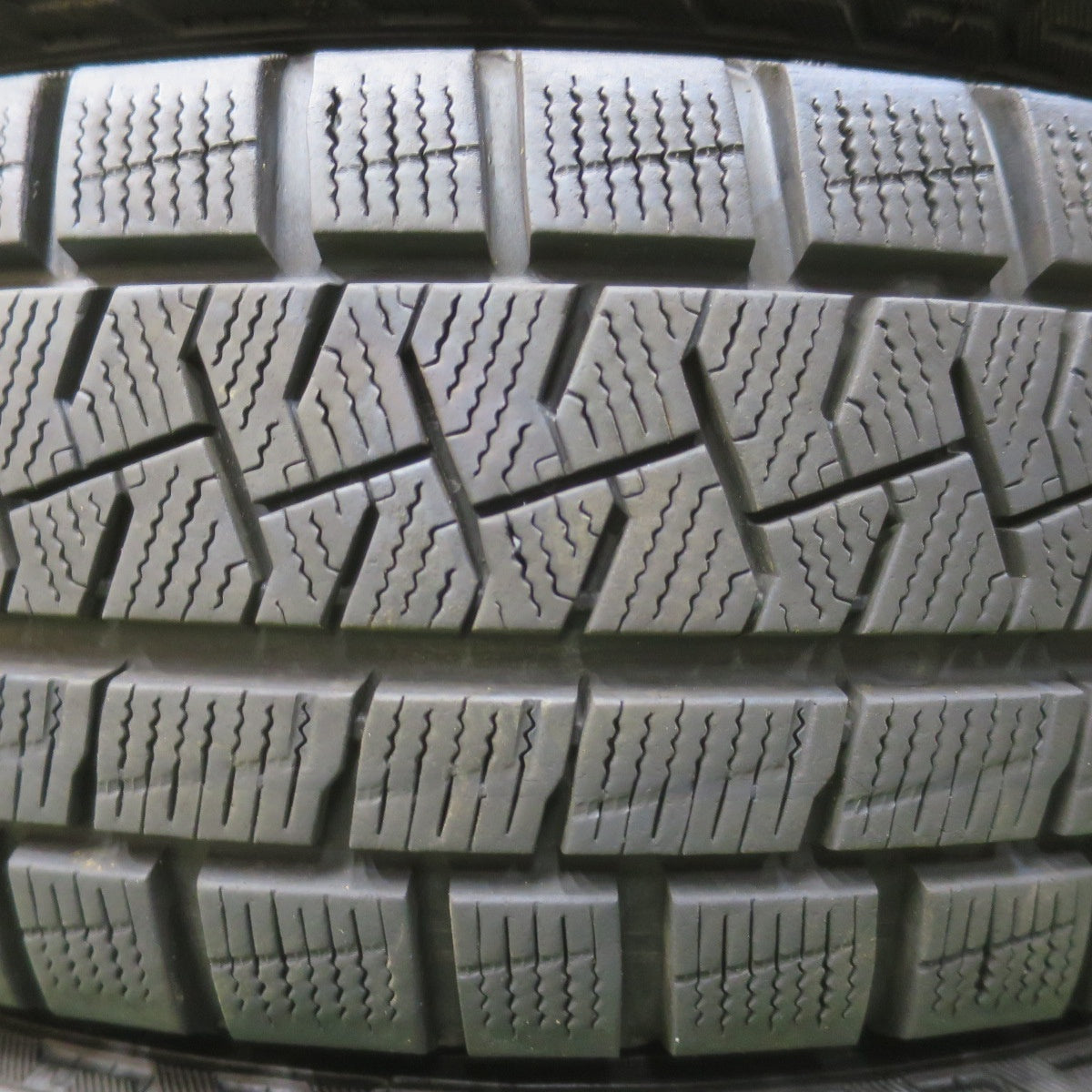 バリ溝！キレイ！8.5分★ホンダ N-BOX カスタム 純正 165/55R15 スタッドレス ピレリ アイスアシンメトリコ 15インチ PCD100/4H★6021705イス