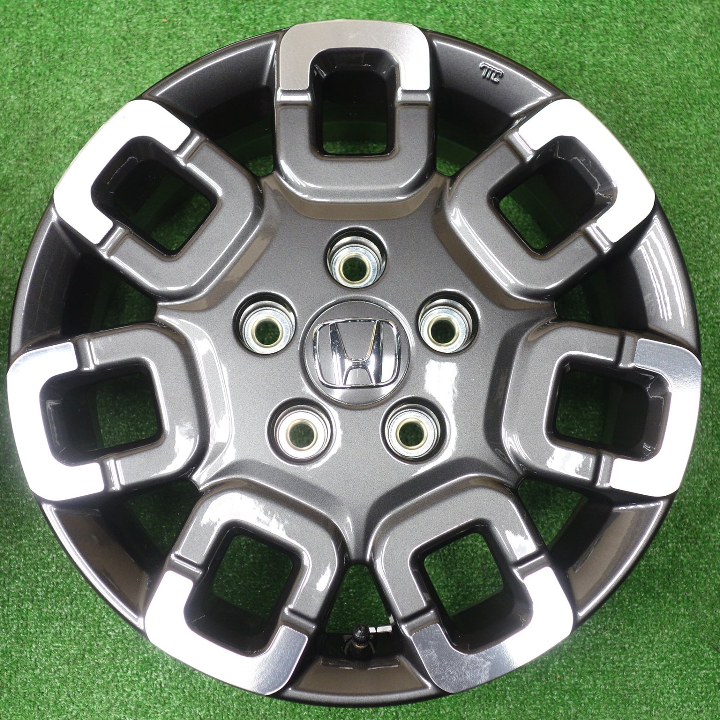 新車外し★ホンダ GT系 フリード クロスター 純正 ホイール 15インチ 15×6J PCD114.3/5H★5121203KTホ