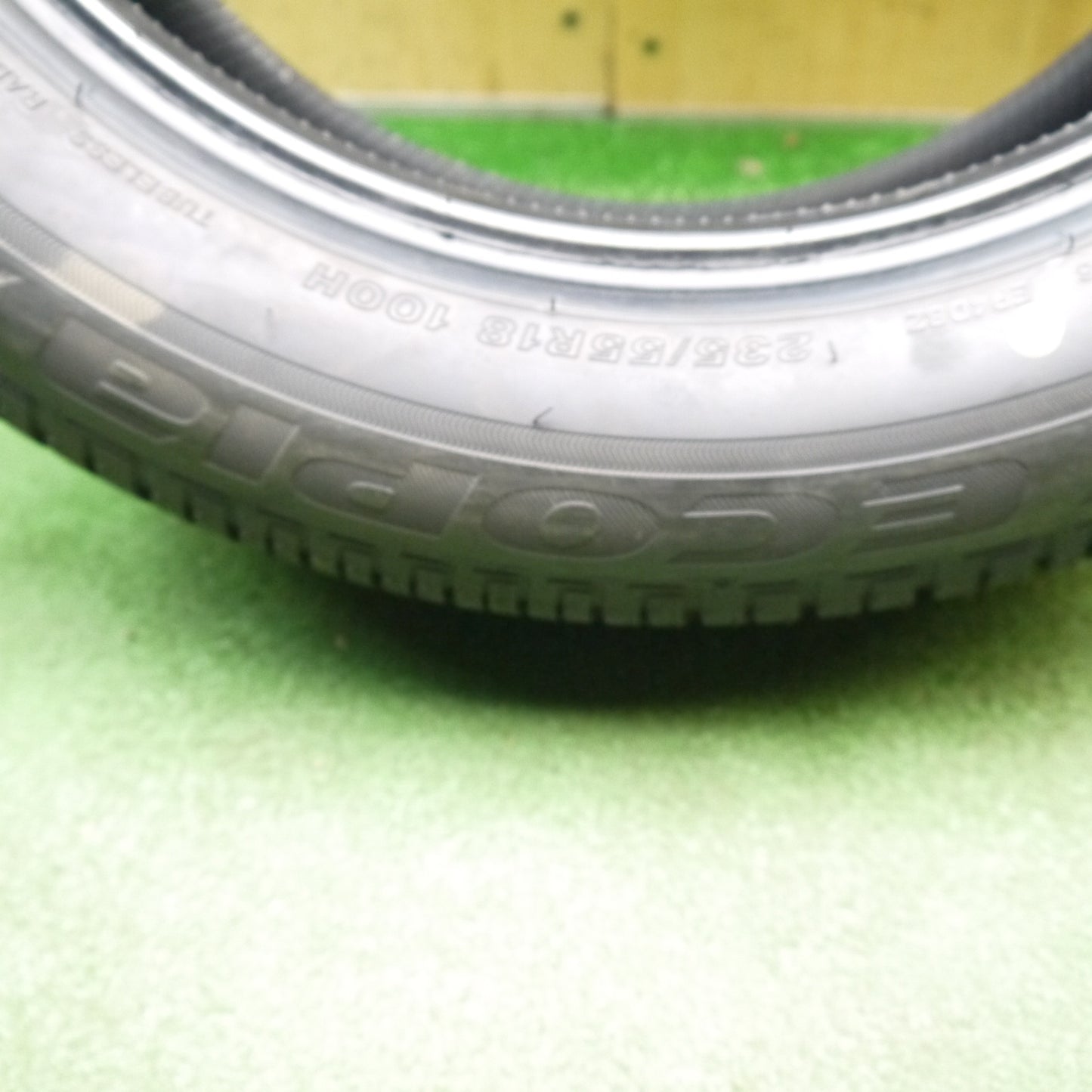 ほぼ未使用！21年！1本★235/55R18 ブリヂストン エコピア H/L 422 プラス タイヤ 18インチ RAV4 ハリアー ヴァンガード 等★6011410Hノタ