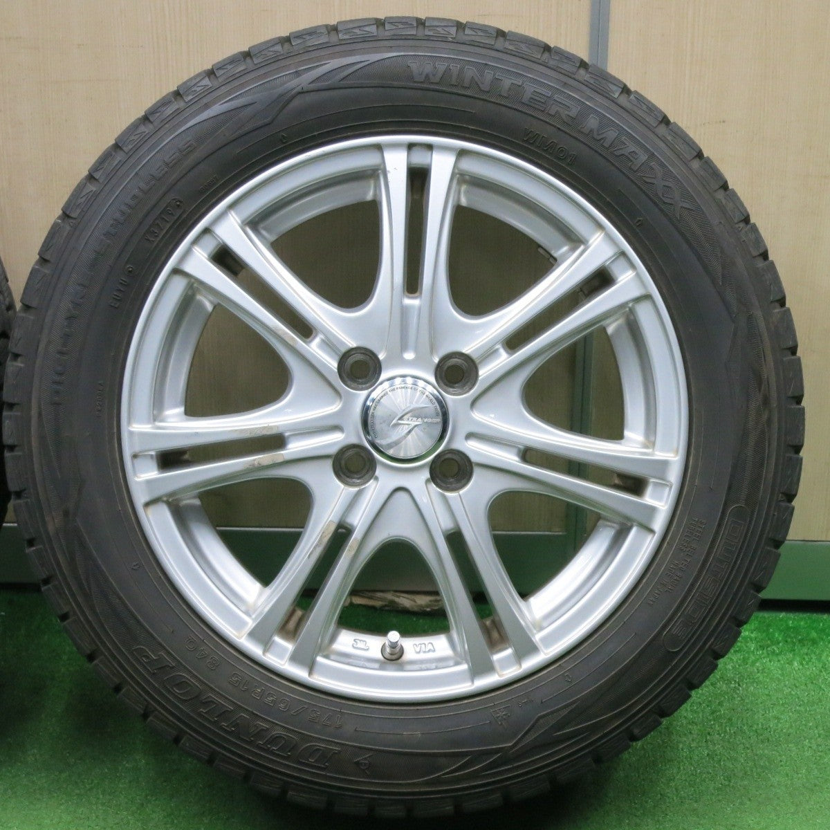 バリ溝！9分★スタッドレス 175/65R15 ダンロップ ウインターマックス WM01 STRANGER ストレンジャー 15インチ PCD100/4H★5012101NJス