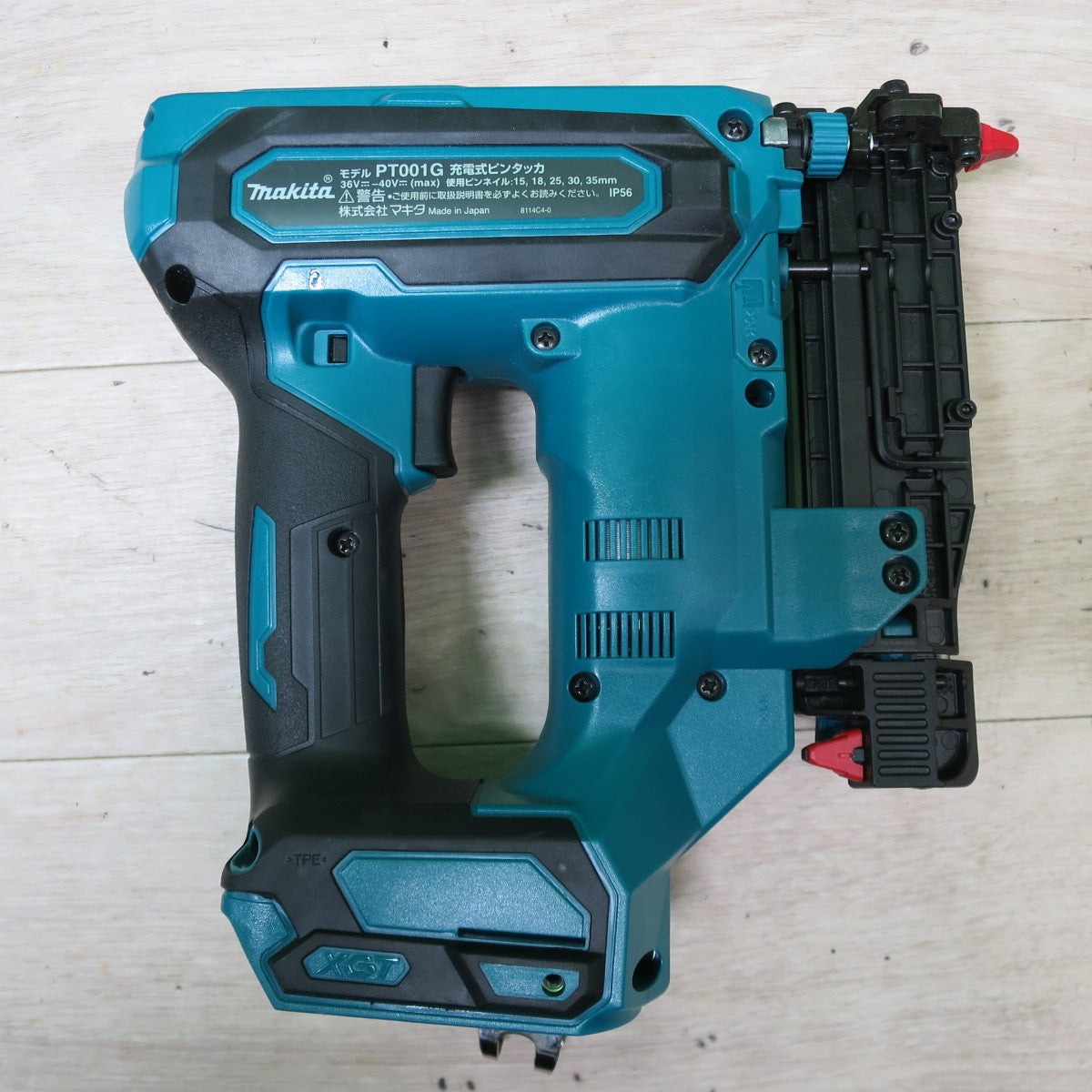 [送料無料] 美品☆マキタ 充電式 ピンタッカ 35mm 40V PT001GZK 本体のみ ケース付き 電動 工具☆
