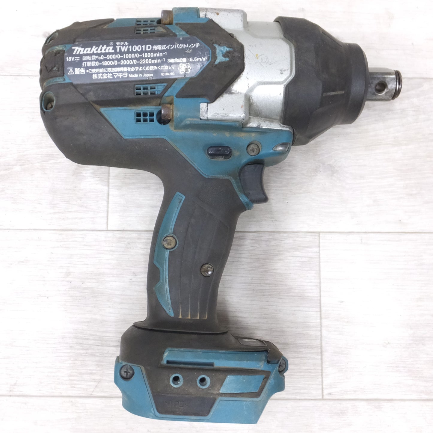 [送料無料] ◆マキタ 充電式 インパクト レンチ 18V TW1001D 充電器 ケース 付き 電動 工具◆