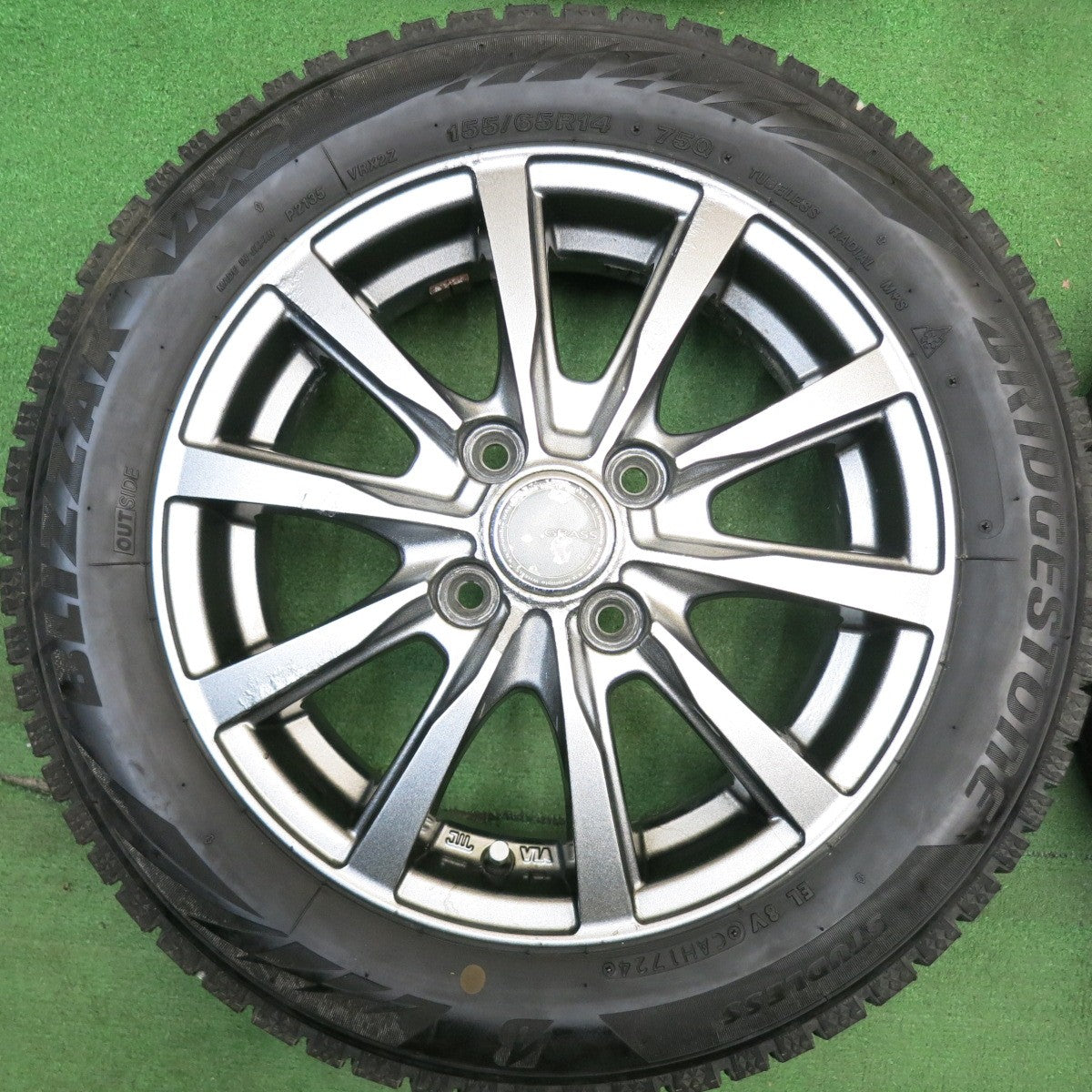 バリ溝！24年！8.5分★スタッドレス 155/65R14 ブリヂストン ブリザック VRX2 GRASS グラス 14インチ PCD100/4H★6041803HAス