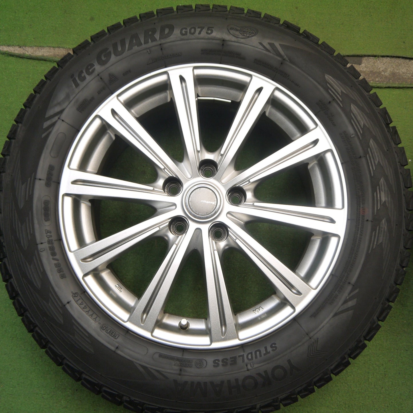 バリ溝！キレイ！8.5分★スタッドレス 225/65R17 ヨコハマ アイスガード G075 MiLLOUS ミルアス 17インチ PCD114.3/5H★5062303Hス