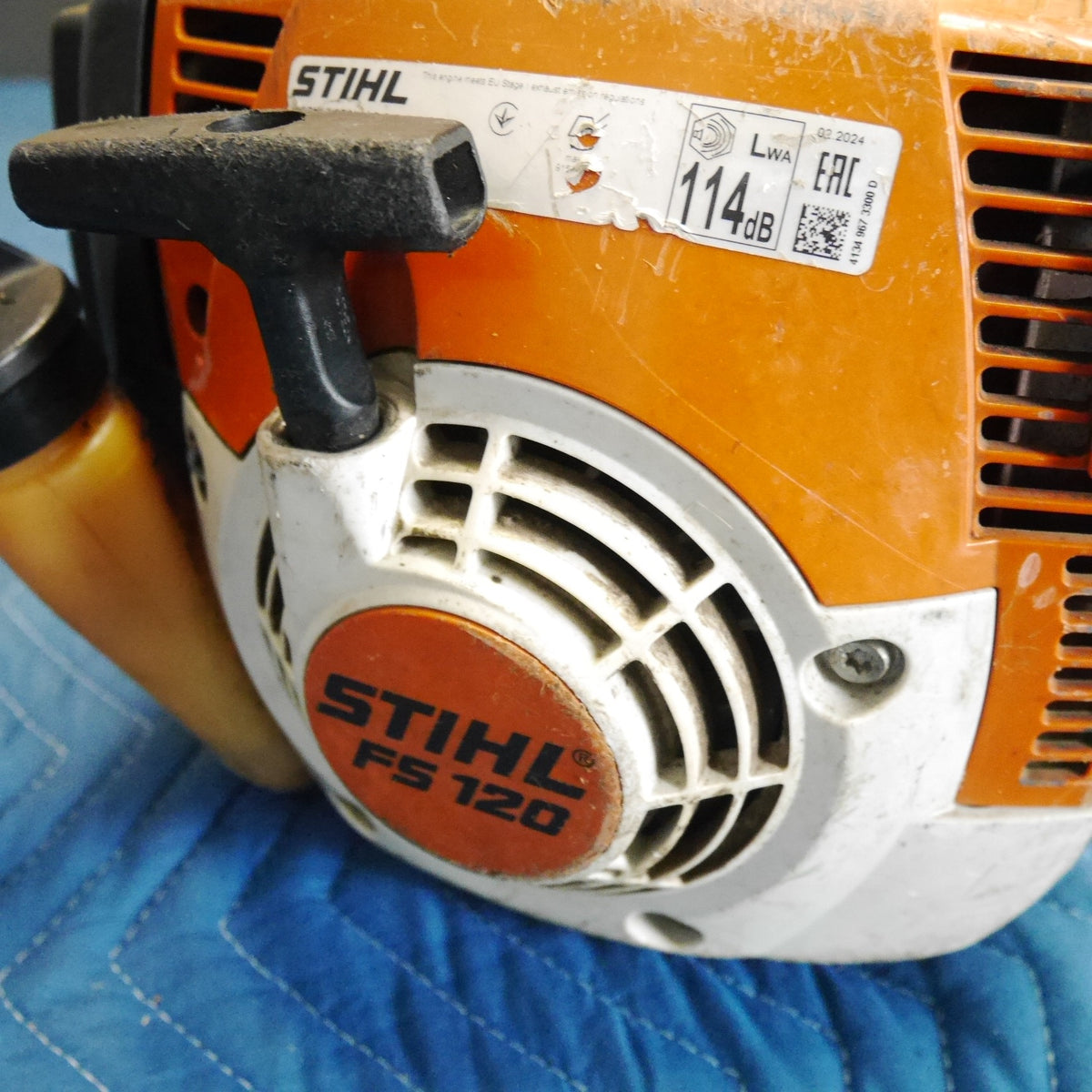 【岐阜発 直接引取限定】☆STIHL スチール エンジン 刈払機 FS120 刈り払い機 草刈機 草刈り機☆