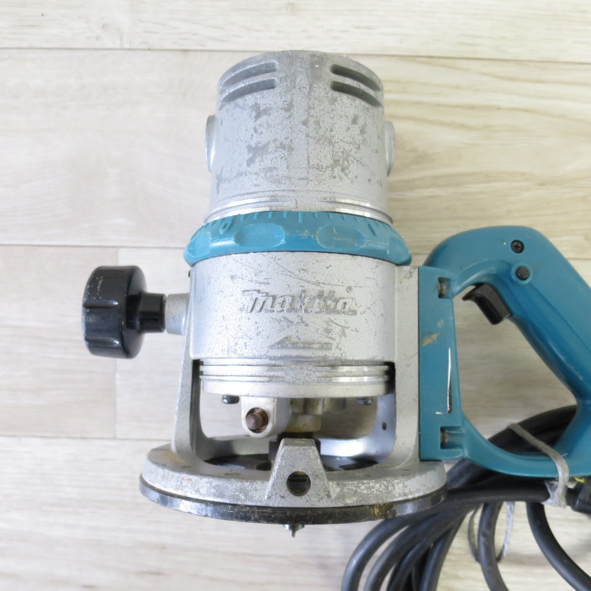 [送料無料] ◇マキタ ルータ 3600HA 電動 工具 ルーター 100V makita コード式◇