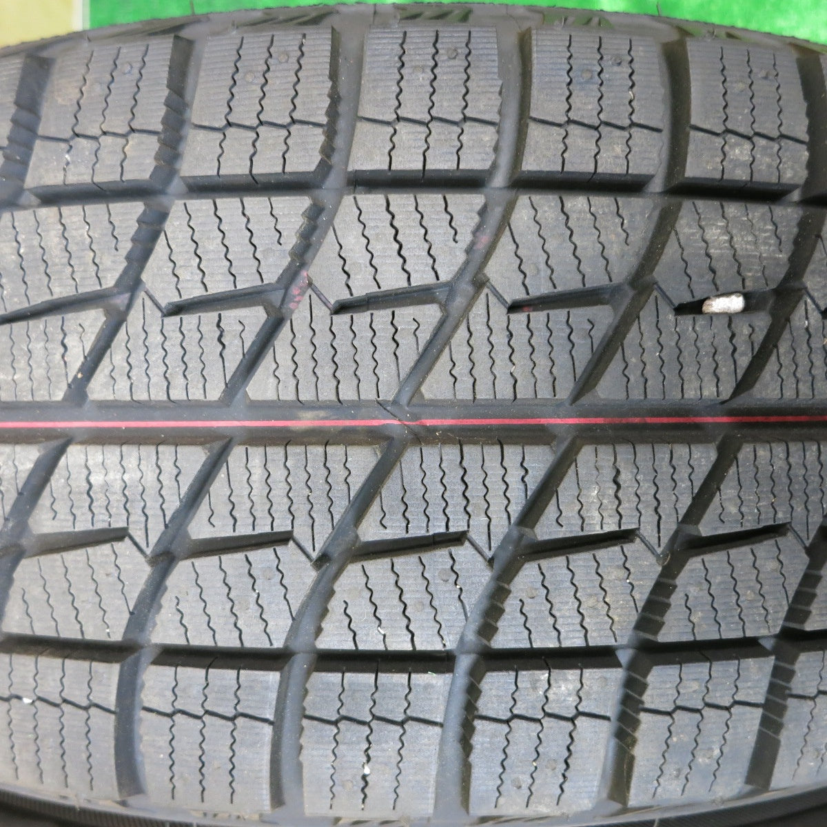 良好　2022年　スタッドレス　トーヨー　バリ溝　195/65R15　80 ヴォクシー　ノア　エスクァイア　アイシス　ルミオン　アクセラ バリ溝MANARAY⁄FANG 15in 6J +45 PCD114.3 アイスフロンテージ 195