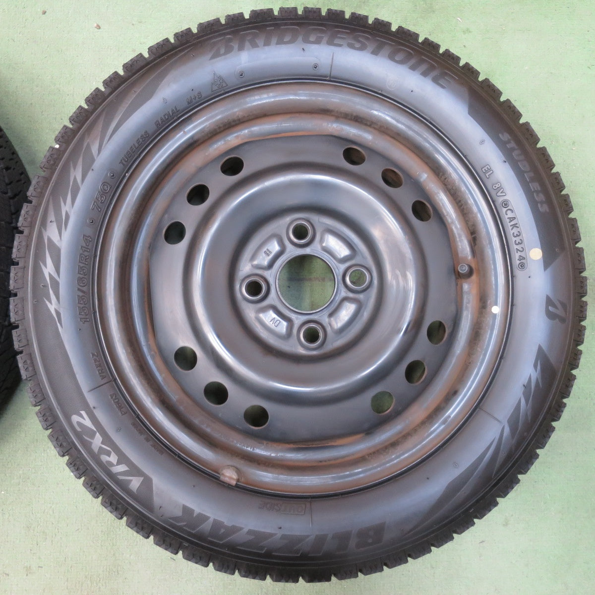 バリ溝！24年！9分◎スタッドレス 155/65R14 ブリヂストン ブリザック VRX2 スチール ホイール 14インチ PCD100/4H◎6093004イス