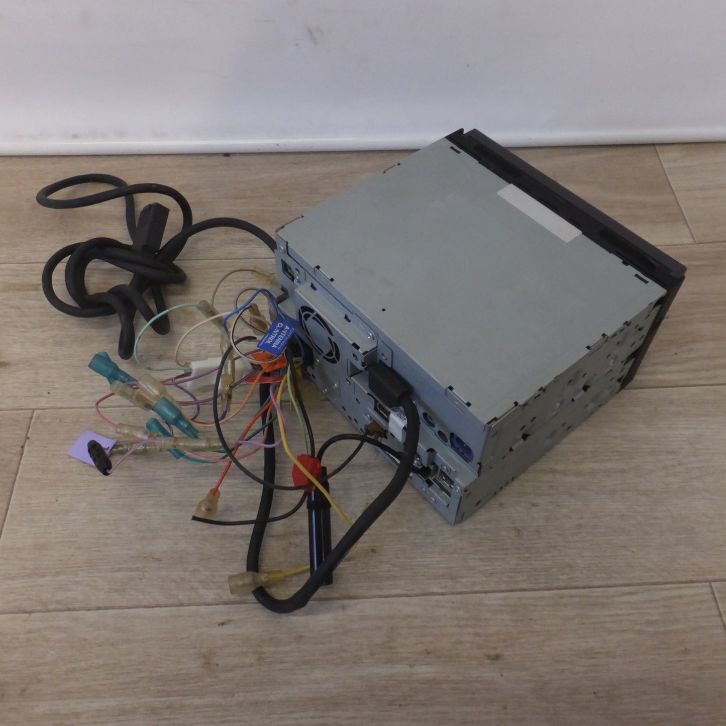 [送料無料] 現状品★カロッツェリア carrozzeria AV一体型HDDナビゲーション 楽ナビ AVIC-HRZ800[27]★