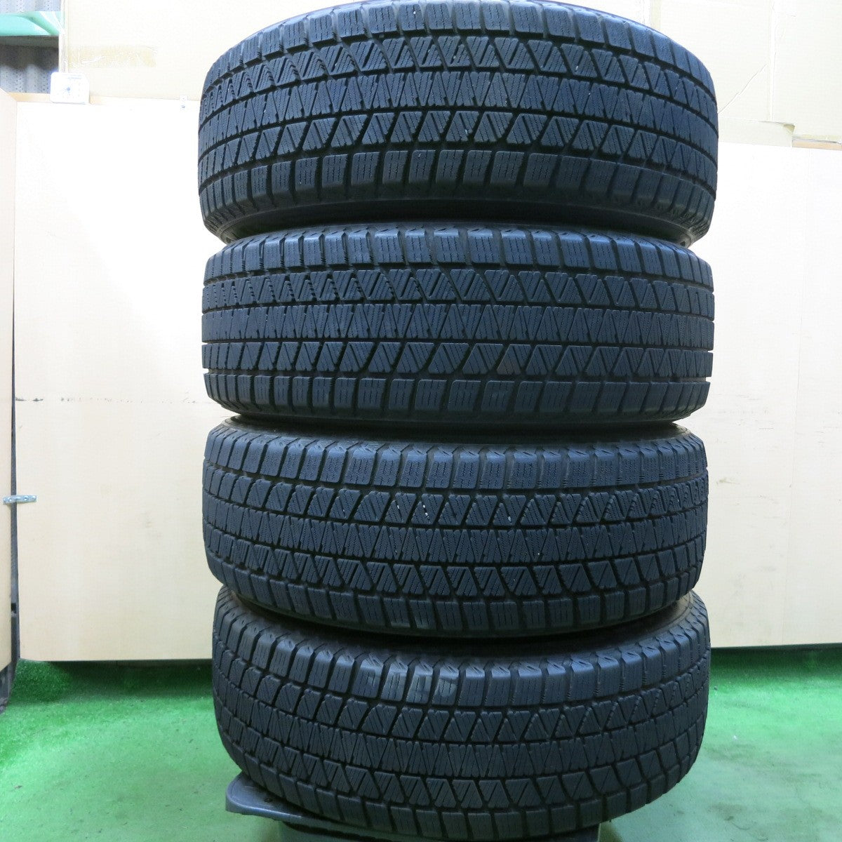 バリ溝！8.5分★BMW 等 MAK FAHR 225/60R18 スタッドレス ブリヂストン ブリザック DM-V3 18インチ マック ファー PCD112/5H★5051201ナス