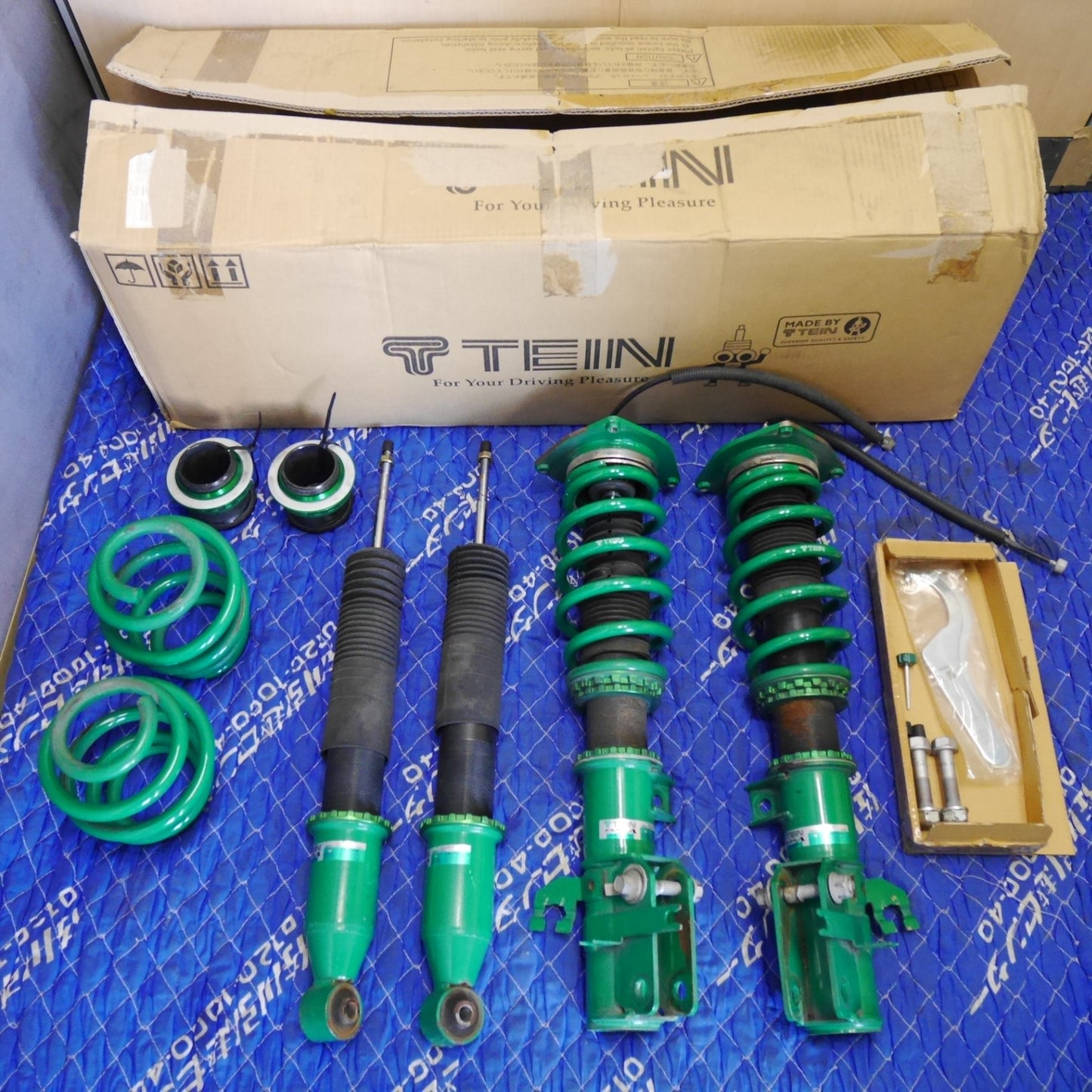 [送料無料] ☆日産 セレナ C25 C26 C27 TEIN 車高調 サスペンション VDK28-11Y46-L VDK28-11Y46-R VDK29-11931 テイン 現状品☆