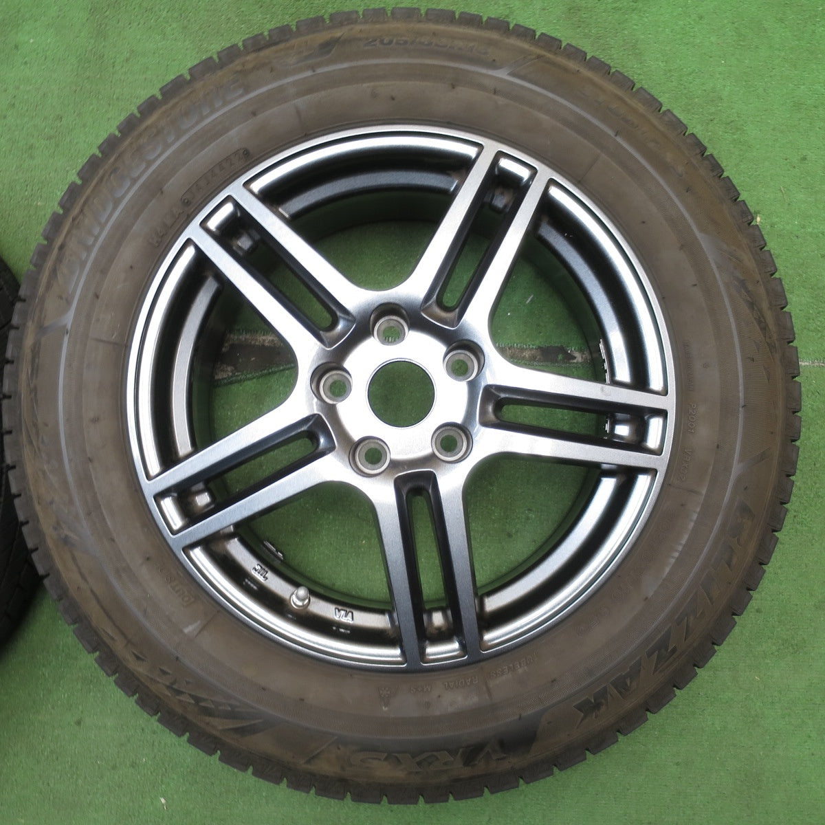 バリ溝！22年！キレイ！9.5分★BMW 等 Eurodesign EIGER 阿部商会 205/65R16 スタッドレス ブリヂストン ブリザック VRX3 ユーロデザイン アイガー PCD112/5H★5081802NJス