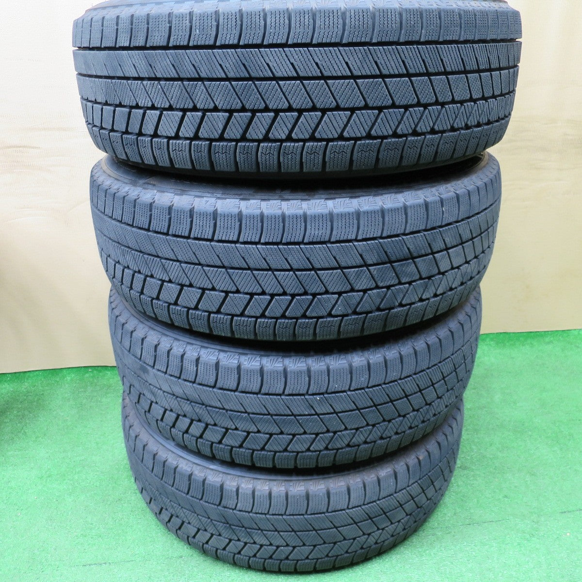バリ溝！22年！キレイ！9.5分★スタッドレス 195/60R16 ブリヂストン ブリザック VRX3 BALMINUM TR10 バルミナ 16インチ PCD114.3/5H★6011701NKス