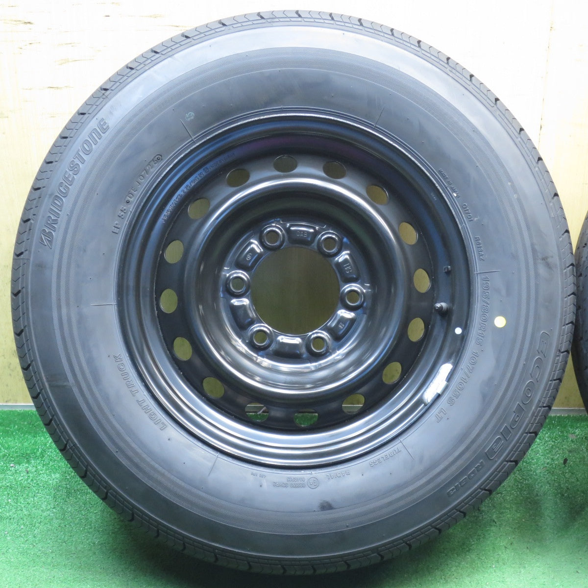 新車外し！26年◎トヨタ ハイエース 純正 スチール 195/80R15 107/105S ブリヂストン エコピア RD613 15インチ PCD139.7/6H◎6091911NJノ