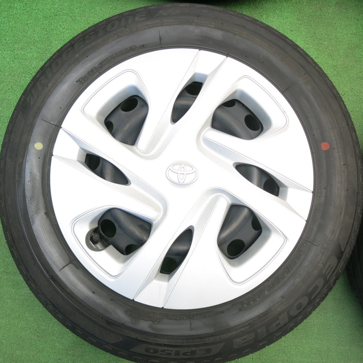 4本価格！23年★トヨタ アクア 純正 スチール 185/65R15 ブリヂストン エコピア EP150 15インチ PCD100/4H★6040506HAノ
